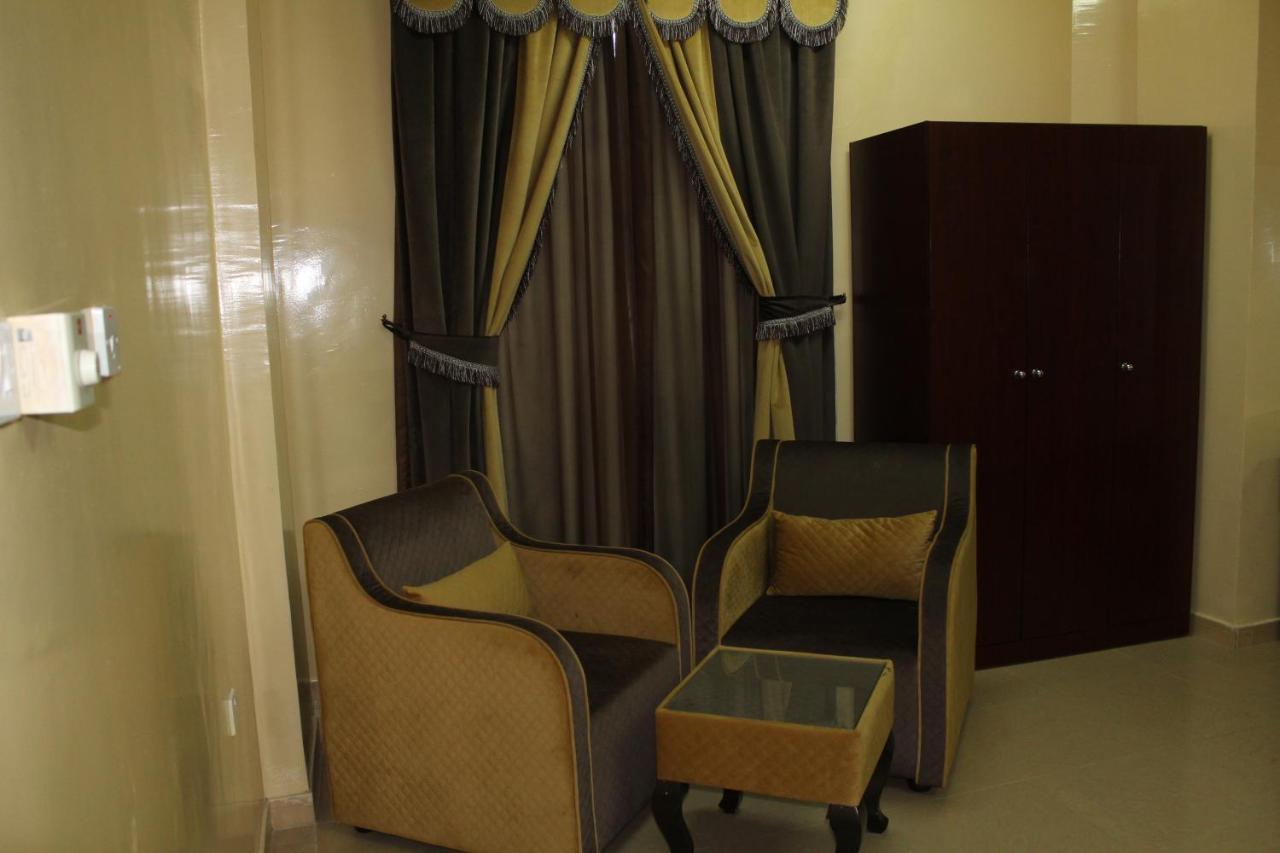 Al Aman Hotel Apartment Al Buraimi Exteriör bild