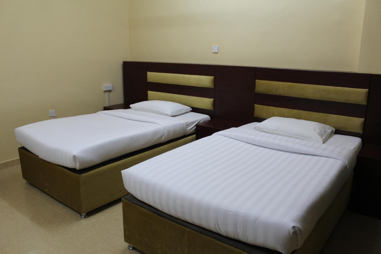 Al Aman Hotel Apartment Al Buraimi Exteriör bild