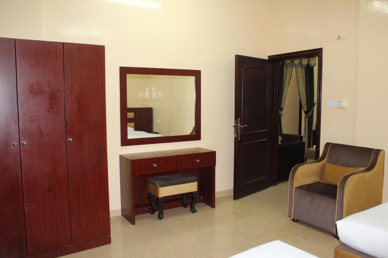 Al Aman Hotel Apartment Al Buraimi Exteriör bild