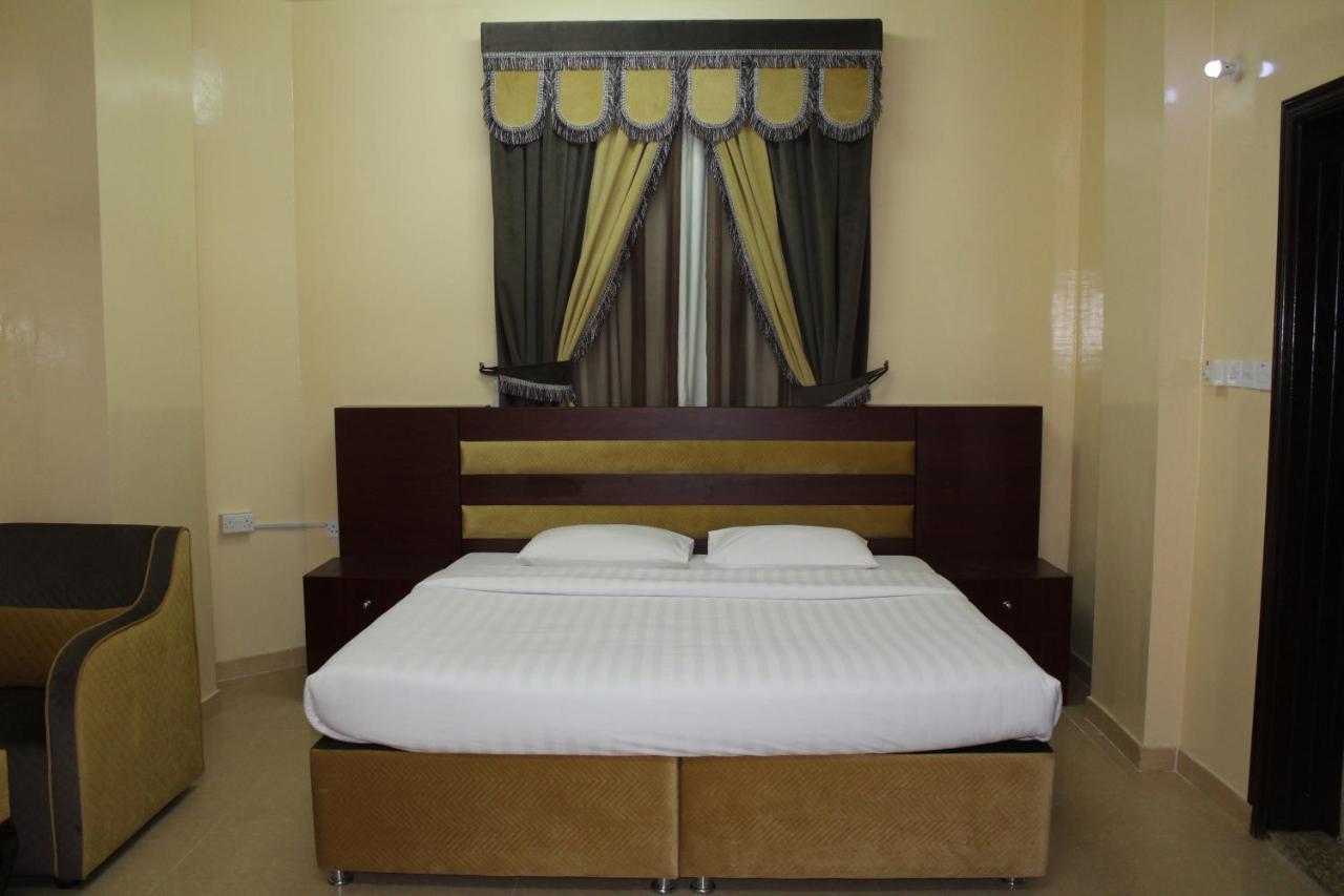 Al Aman Hotel Apartment Al Buraimi Exteriör bild